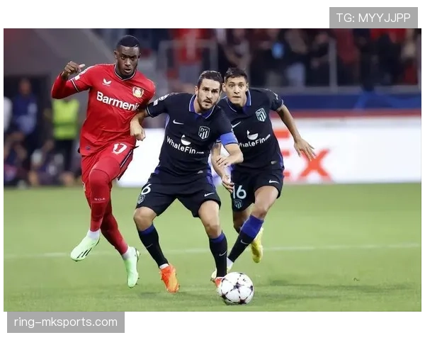 科克中场统领全局，助力球队稳控比赛节奏