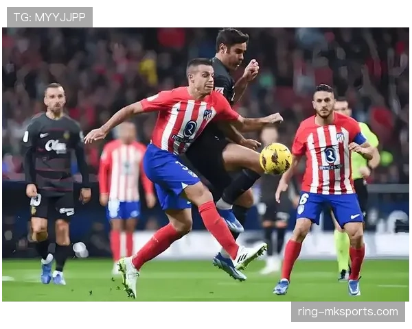 巴西队中场组织出色，战术执行力亮眼引领球队