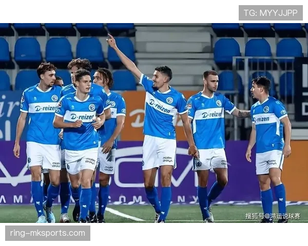 埃因霍温防线坚固如铁,球队表现稳健持续迎来胜利佳绩 埃因霍温防线坚固如铁,球队表现稳健持续迎来胜利佳绩