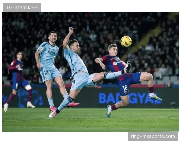 奥萨苏纳主帅战术风格解析：注重防守反击与中场控制