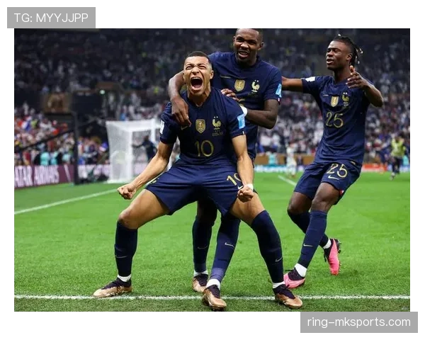 姆巴佩 vs 克罗地亚黄金一代:新生代冲击与老将坚守的对决 姆巴佩 vs 克罗地亚黄金一代:新生代冲击与老将坚守的对决