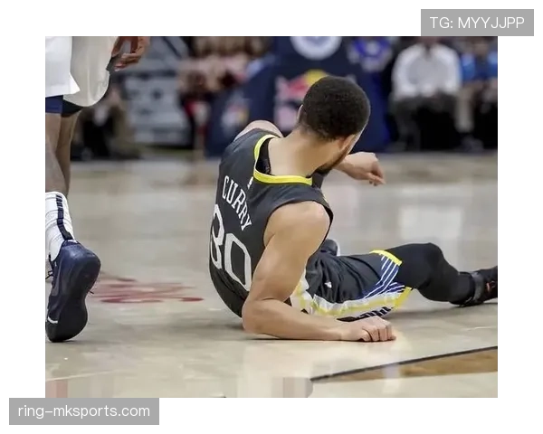 内特·阿奇博尔德无球跑动改变防守布局，主导进攻节奏