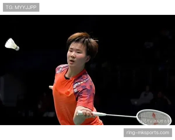 何冰娇训练完直接拎爱马仕去吃火锅？