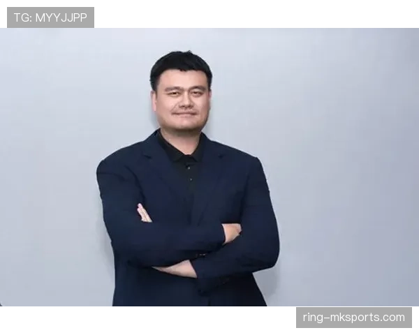 姚明退役后住上海老洋房，早餐吃俩煎饼还被老婆管零花钱